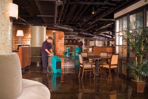 Dehus_in_Restaraunt
